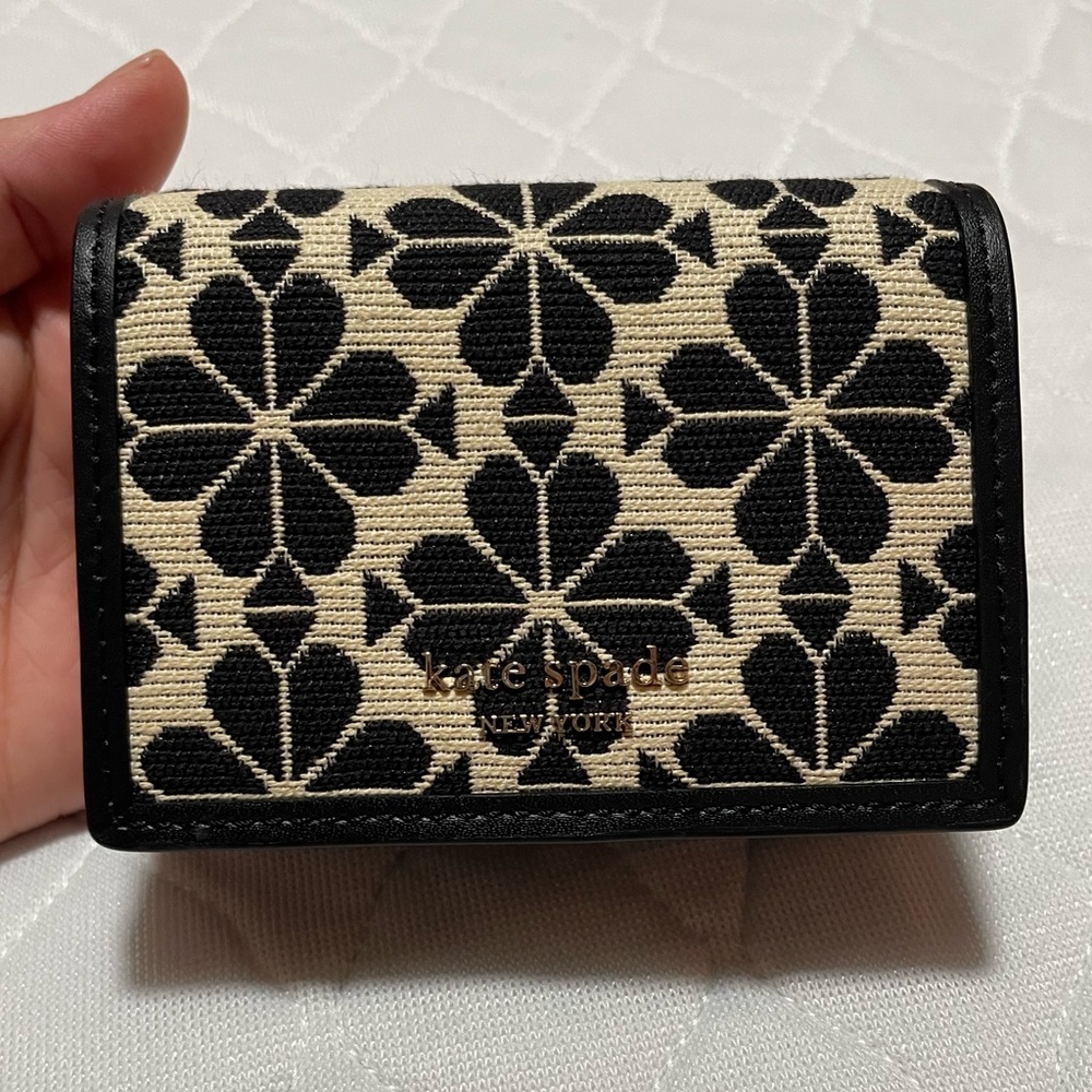 Kate Spade ♠️ Spade Flower Jacquard Chain Cardholder